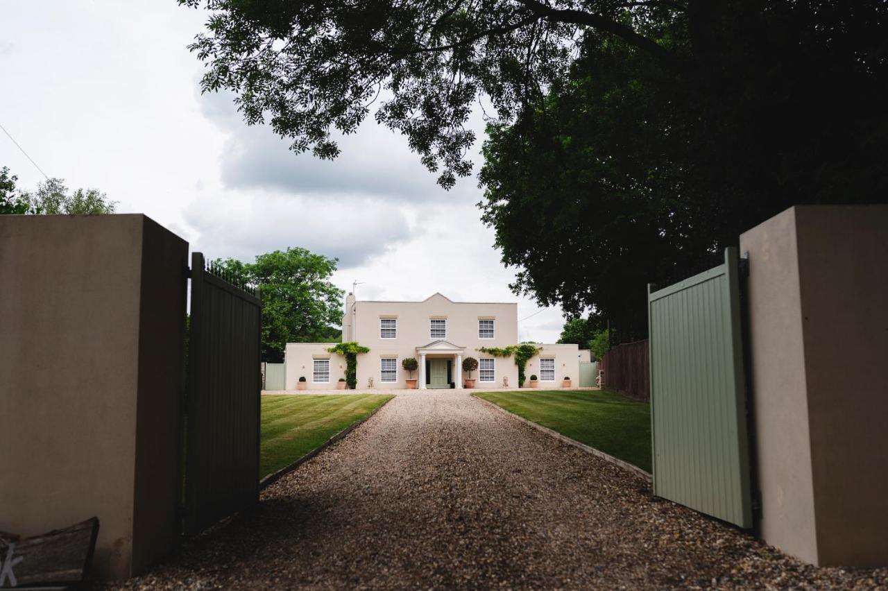 Large Country House - Hot Tub - Pool Table - Bbq - 5 Bedrooms - Log Burner Three Legged Cross Экстерьер фото