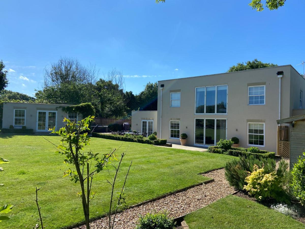 Large Country House - Hot Tub - Pool Table - Bbq - 5 Bedrooms - Log Burner Three Legged Cross Экстерьер фото